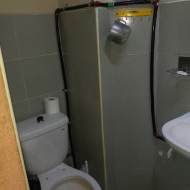 🏡*Ganga en Centro Habana de puerta de calle de puntal alto en 16mil*  🗺*Pto.de Referencia [ Callejón de Hamell ]*  😎* - Img 122400388