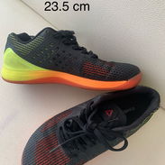 Tenis reebok, poco uso - Img 57042793