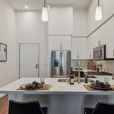 Se vende apartamento de 1 dormitorio y 1 baño en Vedado - Img 124370142