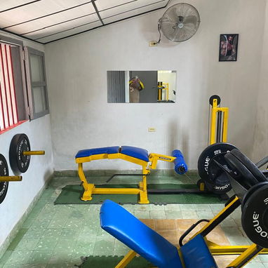 GYM COMPLETO EN VENTA - Img 124011041