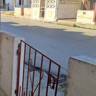 8500 m ajusto con dinero en mano - Img 126011801