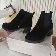 Vendo botas de mujer número 35 - Img 56479594