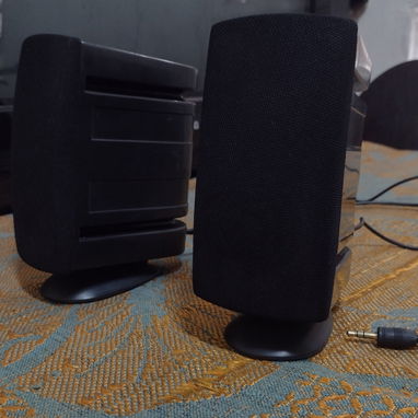 Speakers para computadora - 3/4