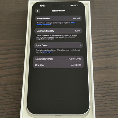 Apple iPhone 16 Pro Max de 512 GB (desbloqueado) Blanco Titanio. Incluye AppleCare. - Img 125247098