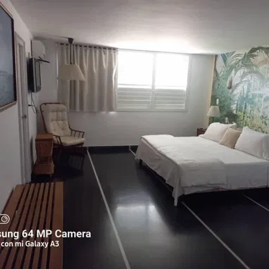 🏡¡Alquiler de esta impresionante Casa de lujo en La Habana!.🌃 #BNB  🏡 Ubicada en Playa , La Habana - Img 71566484