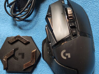 Mouse Gamer RGB Logitech G502 HeRo de uso al 100% ni el más mínimo detalle, incluye sus pesas, garantía.53856309 - Img main-image
