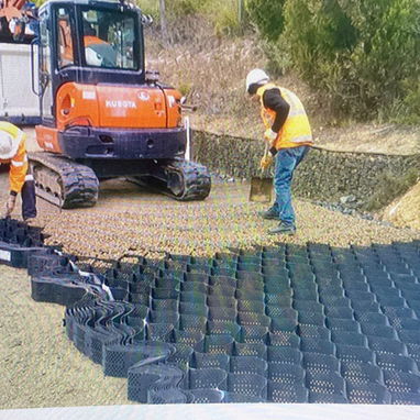 GEOMALLA + TEJIDO GEOTEXTIL, ESPECIALMENTE DISEÑADO PARA REFORZAR PERMANENTEMENTE SU PROPIEDAD, ENTRADA DE CAMINO - Img 102499914