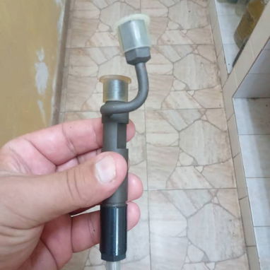 Vendo Inyectores de diesel, 100 usd cada uno - Img 125867541