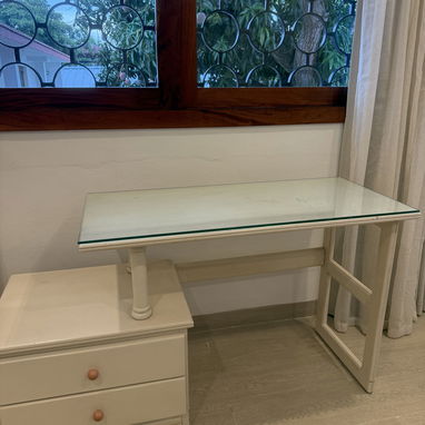 BURO DE LUJO NIÑA - Madera buena antiguo en perfecto estado - Img 125174414