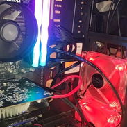 ‼️🍀🍀Torre AMD PC en venta, música juegos y más..🍀🍀‼️450 USD💰 teclado ⌨️ y mouse - Img 56213637