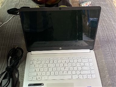 Laptop hp como nueva - Img main-image
