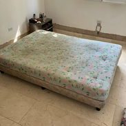 Vendo Box spring de uso con colchón 20 usd. 53393802. Vedado - Img 55286657