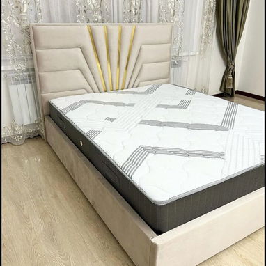 Camas tapizadas, muebles , bases , colchones - 9/10