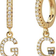 Aretes con letra diamante de circonio chapada en oro 18 quilates - Img 55881480