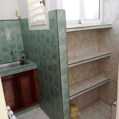 🪶 Apartamento en el Vedado – Tranquilidad y Buena Ubicación - Img 118873567