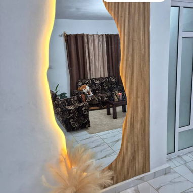 En nuestro negocio creamos espejos aéreos con luces LED neón totalmente personalizados, - Img 122607838