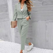 Traje de mujer - Img 55232773