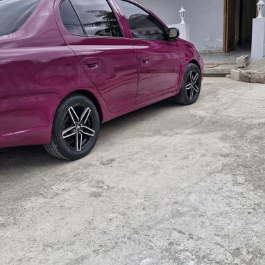Toyota Yaris - 2/7