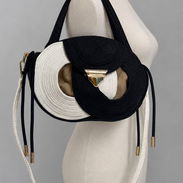 Cartera artesanal - Img 57270100