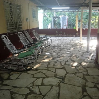 Se vende esta casa 🏡 Reparto Vista Bella Camagüey - Img 124568755