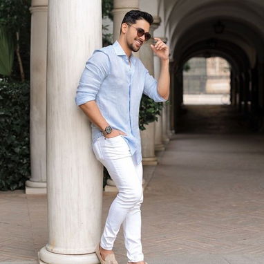 Camisa azul claro de lino, pantalón blanco de lino , camisa blanca de lino - Img 92342521