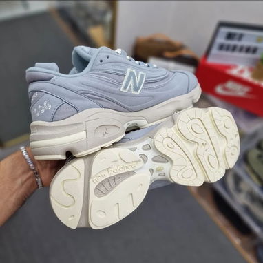 New Balance 1000 #41 43 Precio 70 VEDADO - 2/4