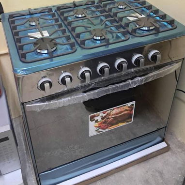 Cocina 6 quemadores de Gas con horno Marca Rudenkov Tapa de Cristal, Frente espejo, Magneto precio $350 USD Transporte - Img 120319947
