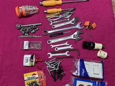 Caja de herramientas con su kit - Img 67027099