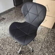 Silla sencilla de escritorio - Img 56343369