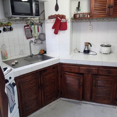Apto independiente de 2 habitaciones con 2 baños. Vedado - 2/3