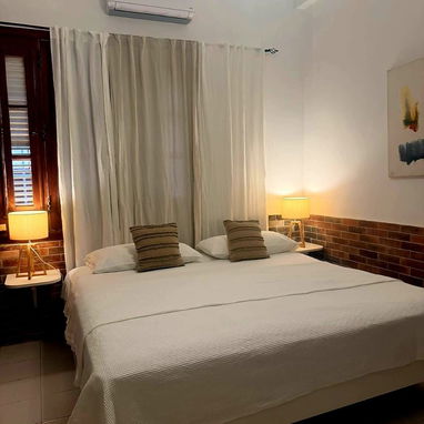 Renta por noche en Vedado B y 21 con energía las 24 horas - Img 122286830