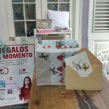 Regalos envueltos y empaques elegantes - 4/5