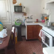 Oferta!!! Casa independiente en Santos Suárez con carporshe para un auto y espacio para otro y 5 cuartos!!! - Img 47796868