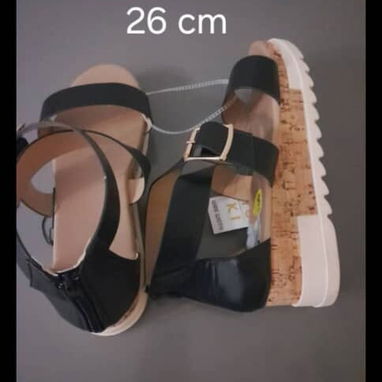 Zapatos de hombre y de mujer - 10/10