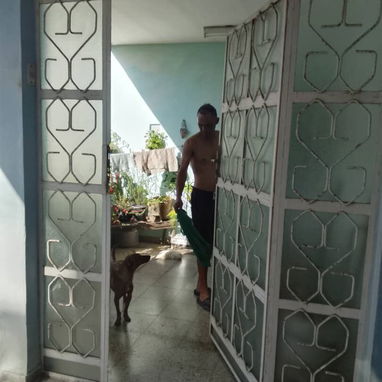 Apto 2do piso de 3/4 en playa con gas de la calle - 3/9