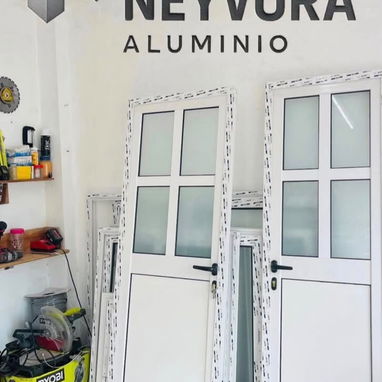 CARPINTERÍA DE ALUMINIO   CONTACTO👤 #54487912                                    NO DUDE EN PREGUNTAR☎️ 🔹PUERTAS  🔹VE - 10/10
