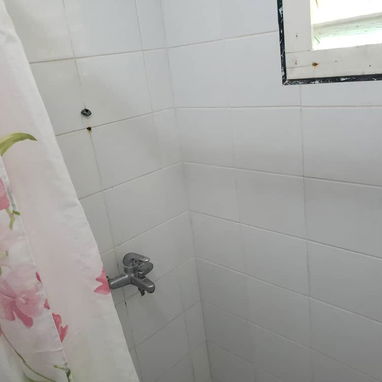 SE RENTA CASA DE 3 HABITACIONES EN GUANABO A 5 CUADRAS DE LA PLAYA CON PISCINA 58858577 - Img 121730327