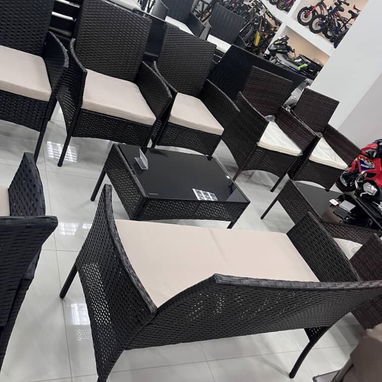 Juegos de terraza sofá de dos plazas y dos butacas con mesa de centro comuníca con Pedro - 3/3