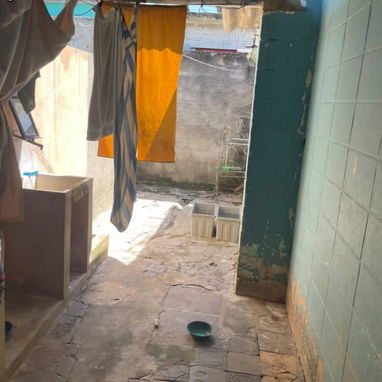 Venta de casa en Boyeros. Frente a la terminal 2.#215 - 8/10