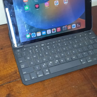 Ipad 5 con cover y teclado Logitech. 58298519 - Img 125200218