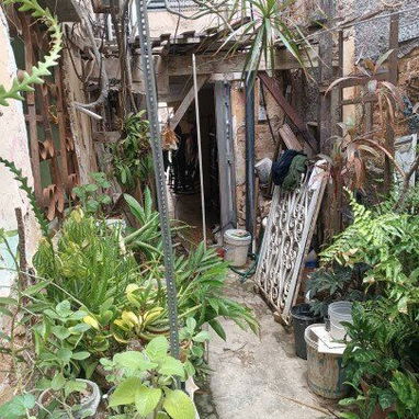 *144🏠 ¡SE VENDE CASA DE 2 PLANTAS EN EXCELENTE UBICACIÓN ! [10/10]* 🗺📍 *Por  la Calzada de 10 de Octubre*  👀*Caracte - 9/10