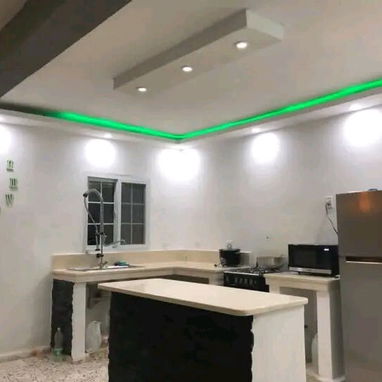 📣📣 RESIDENCIA DE 365 M2 CON PISCINA 3 HABITACIONES + UN APARTAMENTO INDEPENDIENTE. A UNOS METROS DEL MAR  180 mil usd - 3/10