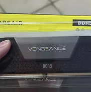Ganga Ram RGB corsair DDR5 16gb 6400mt/s nueva - Img 49783306