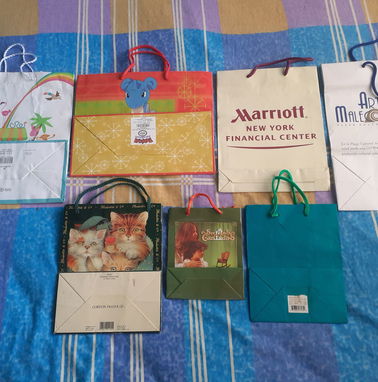 Bolsas para regalos - Img 74794840