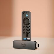 Dispositivo de streaming Amazon Fire TV Stick 4K, más de 1.5 millones de películas y episodios de series - Img 45546926