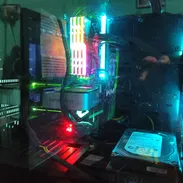 Vendo PC tower cooler Master RGB z370 Aorus Gaming 24 G Ram Nvidea 3060 Ti Fuente Cooler Master 500 watt SSD 520 - Img 55736321
