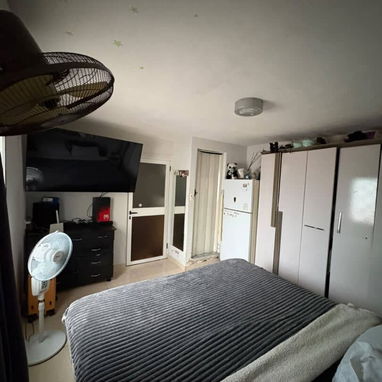 En venta casa ubicada en el Vedado 3ra Plaza de la Revolución, por el hotel Grand Aston! - 7/9