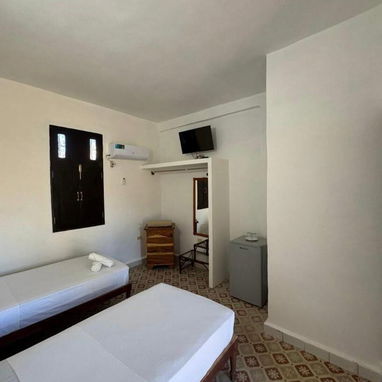 Excelente renta en el Vedado - Img 122833548