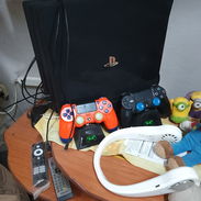 Cambio PS4 pro 1TB + 5 mandos/+ 40 discos x PS5 slim - Img 56719028