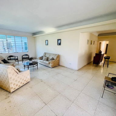 Vendo maravillosa residencia en Nuevo Vedado - Img 121450372